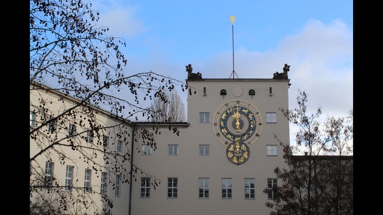 Die Astronomische Turmuhr
