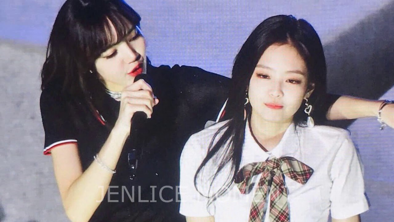 JENLISA moments (BLACKPINK) Lisa + Jennie - Come to me
