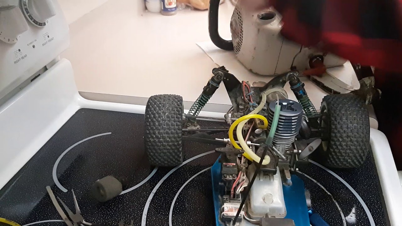 Rc10gt running on Gasoline! Wtf?