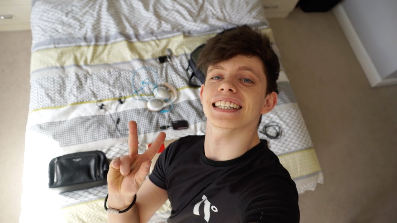 My PORTABLE Vlog Editing Rig!!
