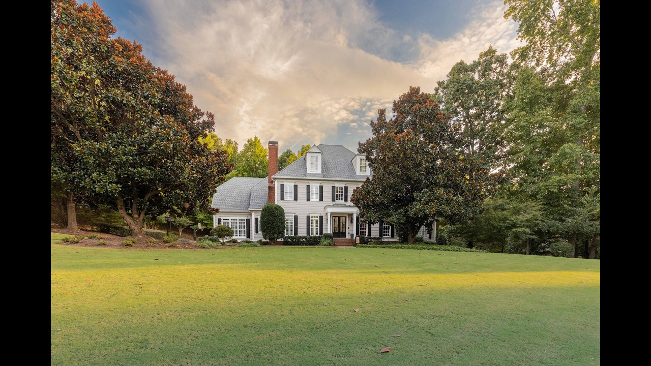 LUXURY ESTATE IN ROSWELL