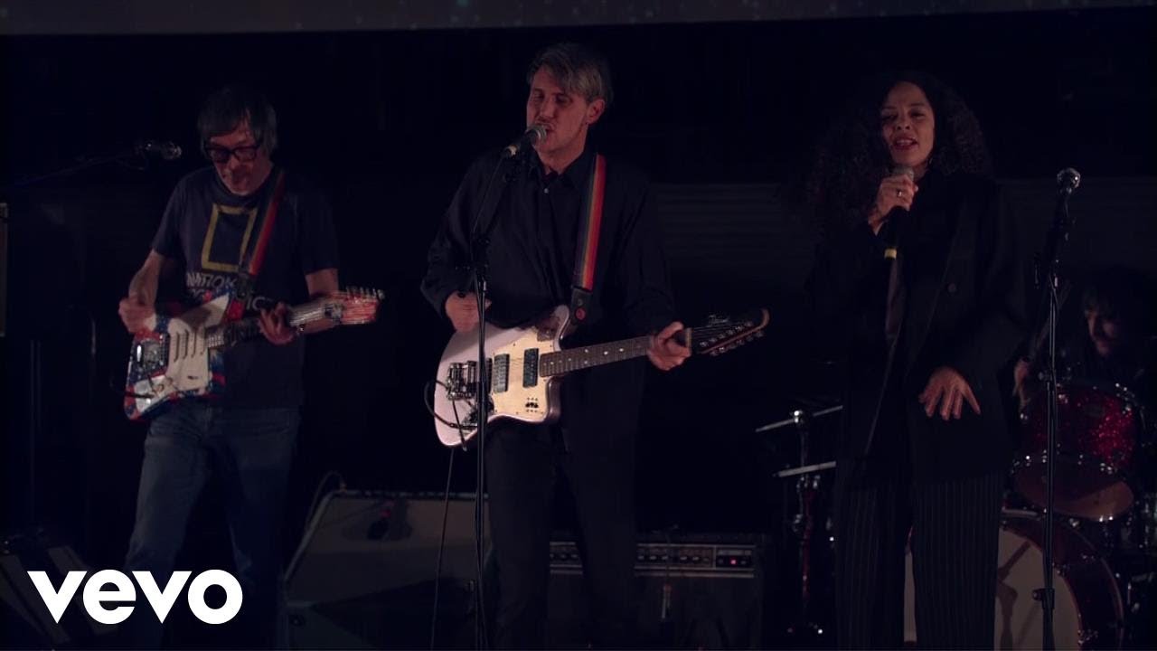 Tocotronic - Kapitulation (Live im Planetarium) ft. Joy Denalane