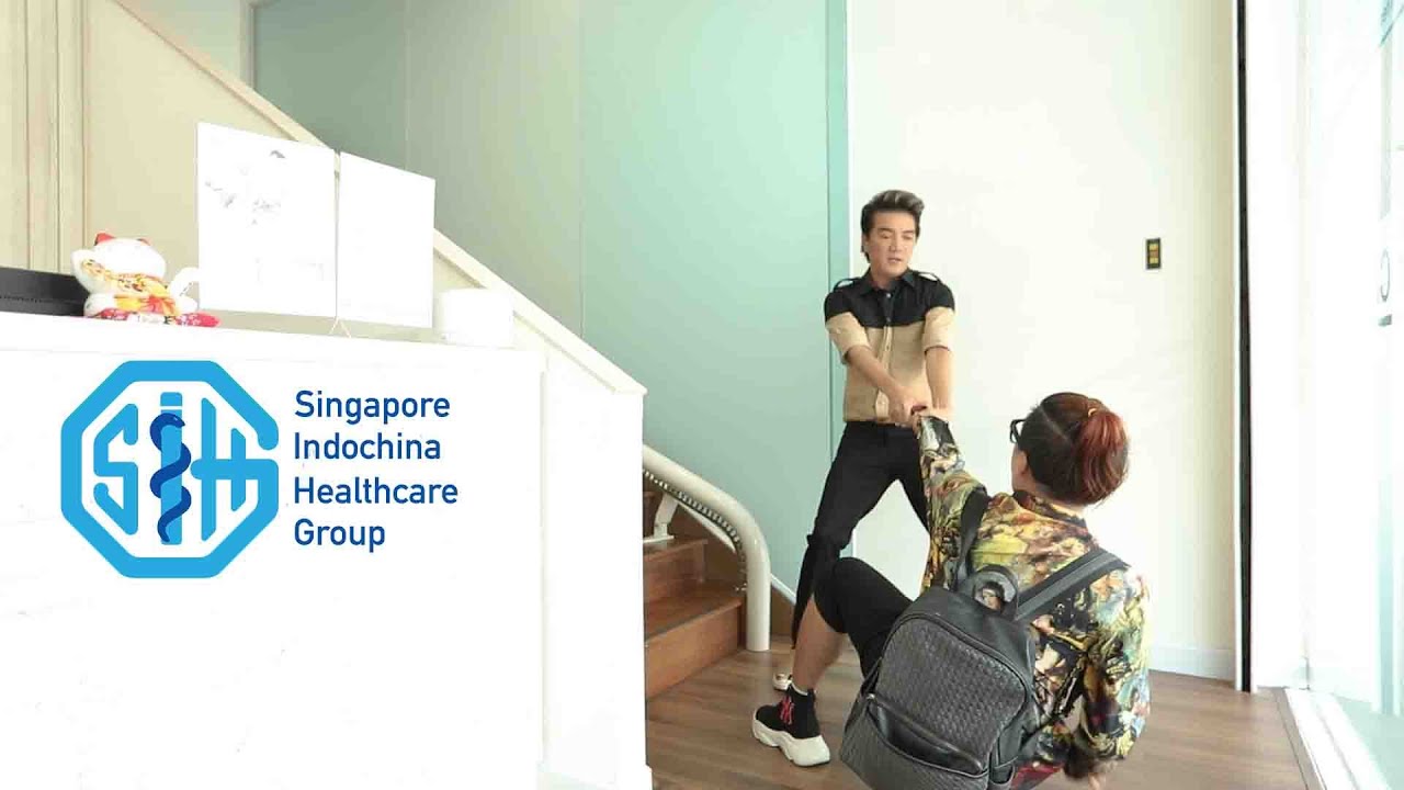Cảnh sát sức khỏe Đàm Vĩnh Hưng truy bắt bệnh nhân Vũ Hà, Hà bị bắt và kéo lê trong nước mắt