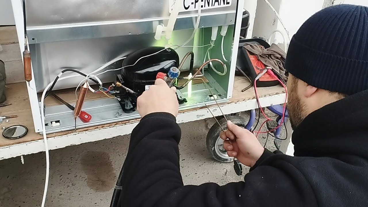 indesit holodilnik remont