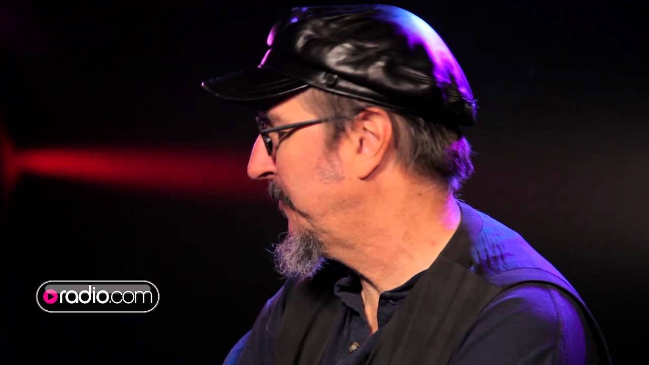Les Claypool on Primus' Drumming Change