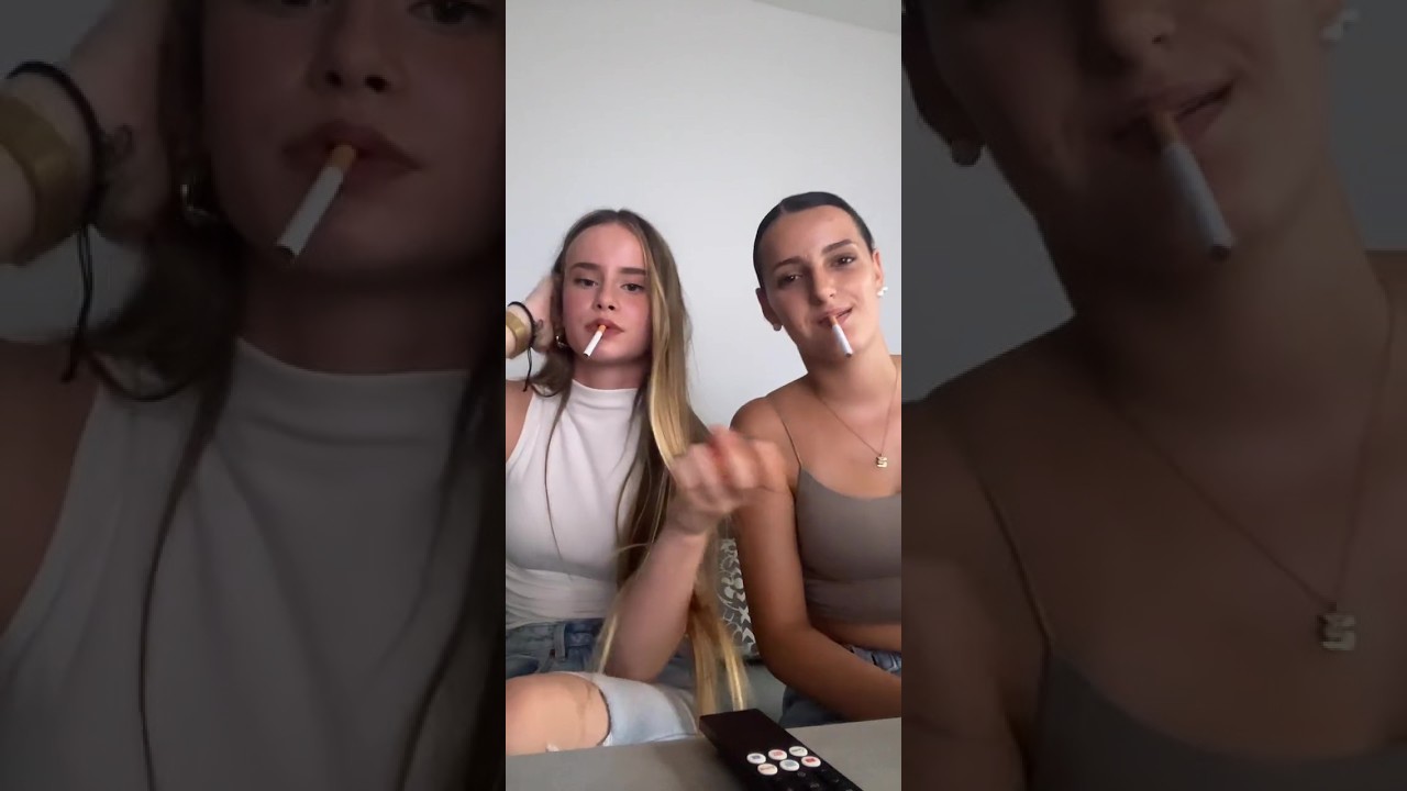 ✨2 girls smoking together at a party 🥳🥳🥳 ✨