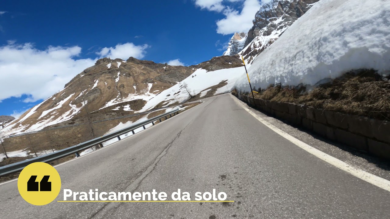 Passo Rolle in moto
