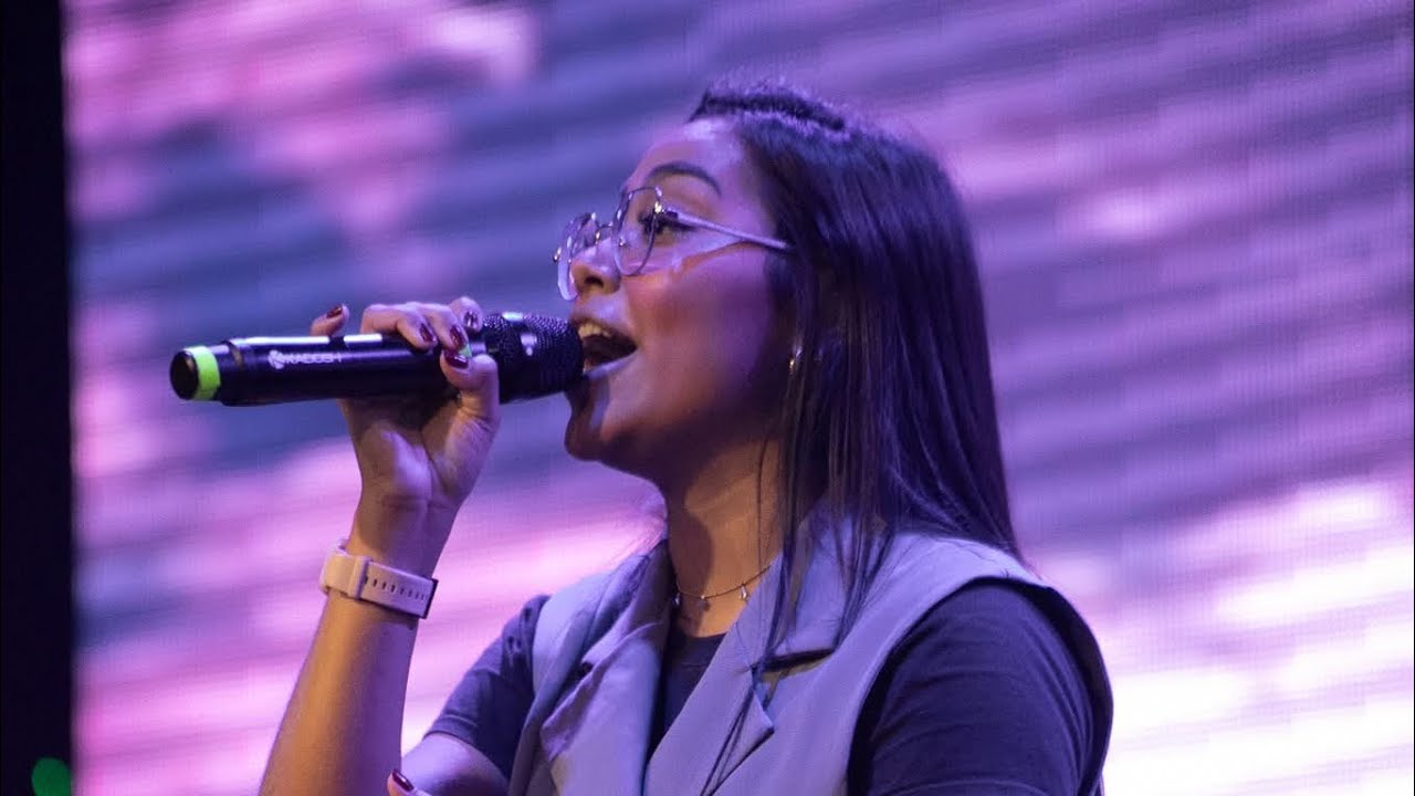 Lídia Ester | Medley É ele + Agnus dei 🔥