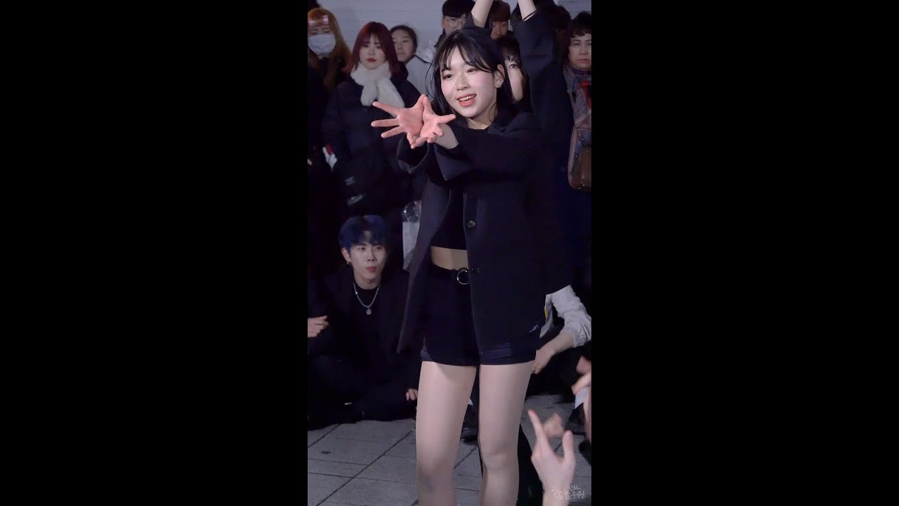 191214 댄스팀 아이디 (I.D.) - Feel Special (서연) 직캠 by 수원촌놈 [홍대 버스킹]