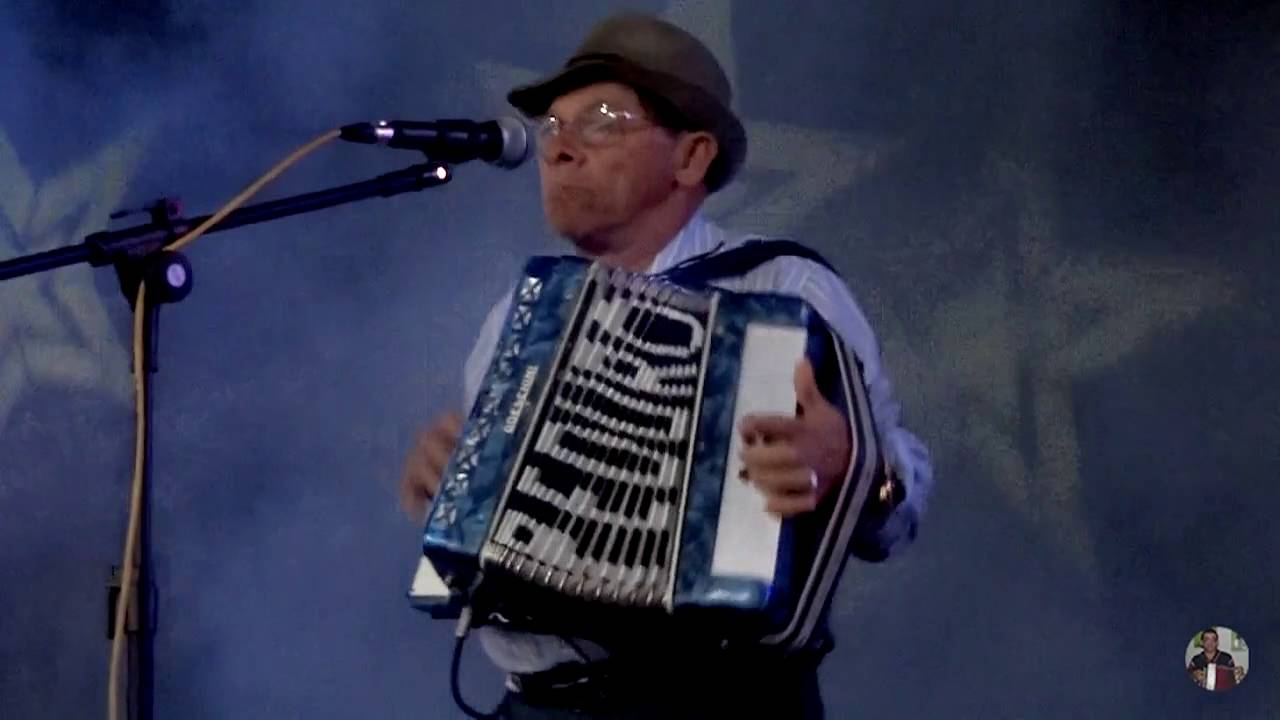 Pé Duro dos 8 Baixos - Encontro de Sanfoneiros no CMTC Clube - 2012-05-13