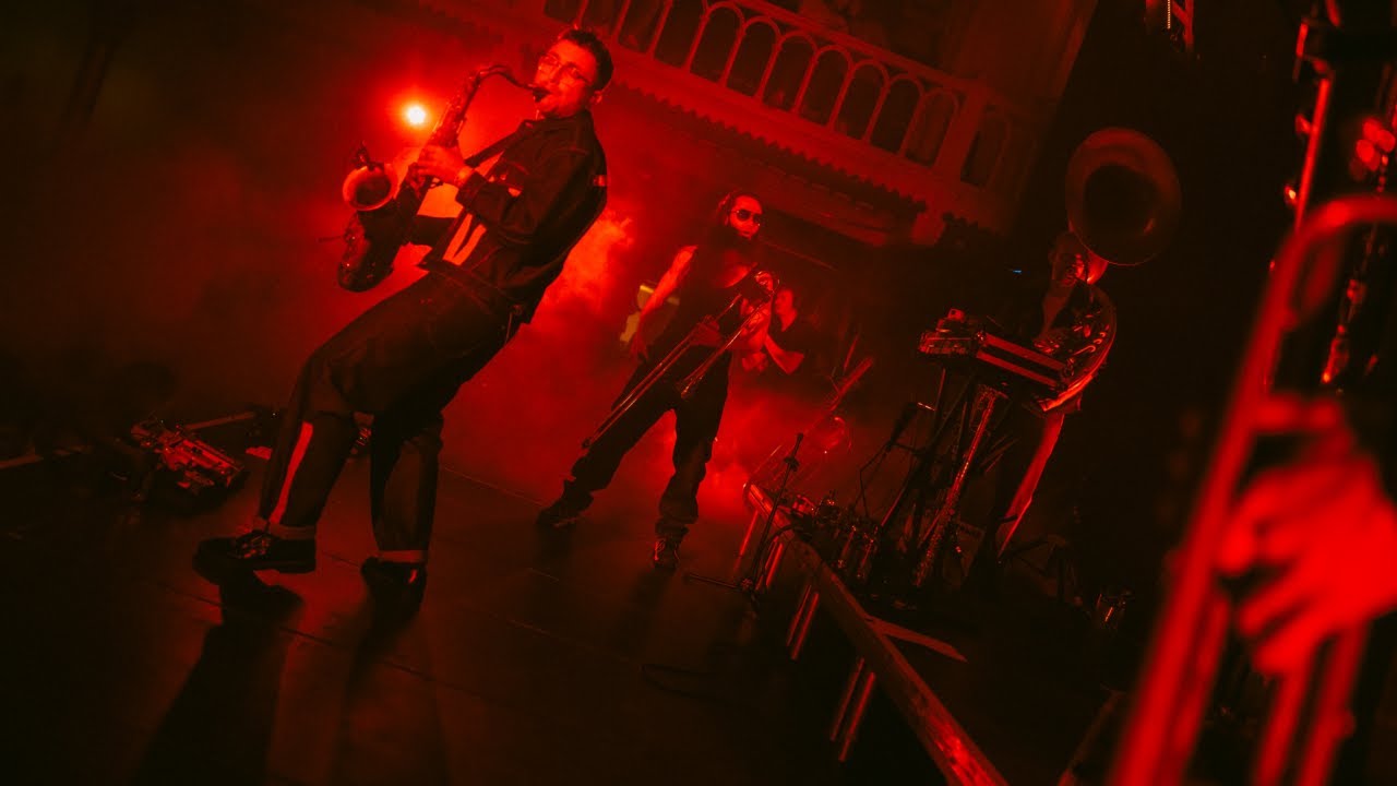Gallowstreet - Hungry (Live at Paradiso Amsterdam)