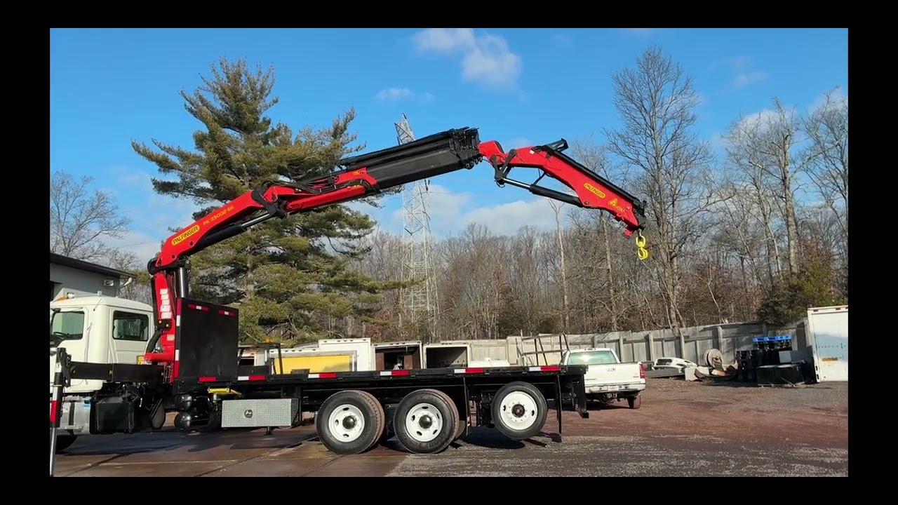2015 PALFINGER PK3302-EH KNUCKLEBOOM ON 2016 MACK GU71 9623