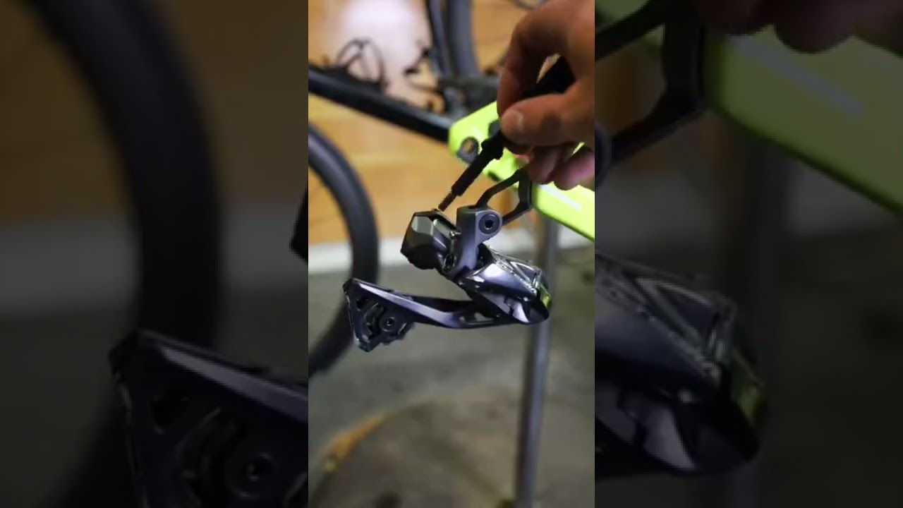 Shimano Ultegra Di2 Rear Derailleur 🤤 #shorts