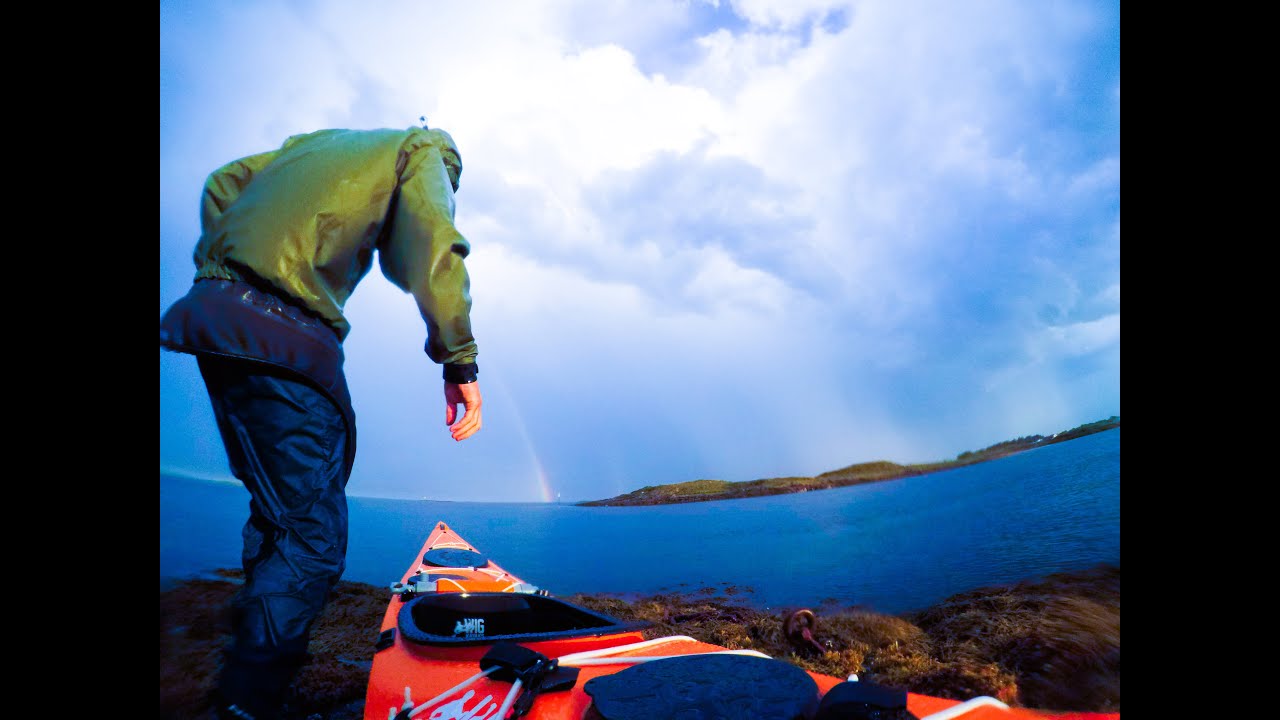Sea kayaking on Helgelandskysten (Havkanten, Skålvær, Skogsholmen, Herøy)