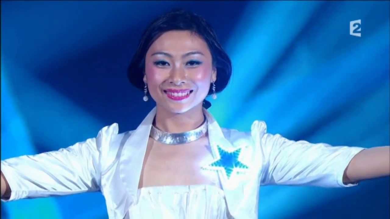 Actuación AIRE de Violeta Zheng