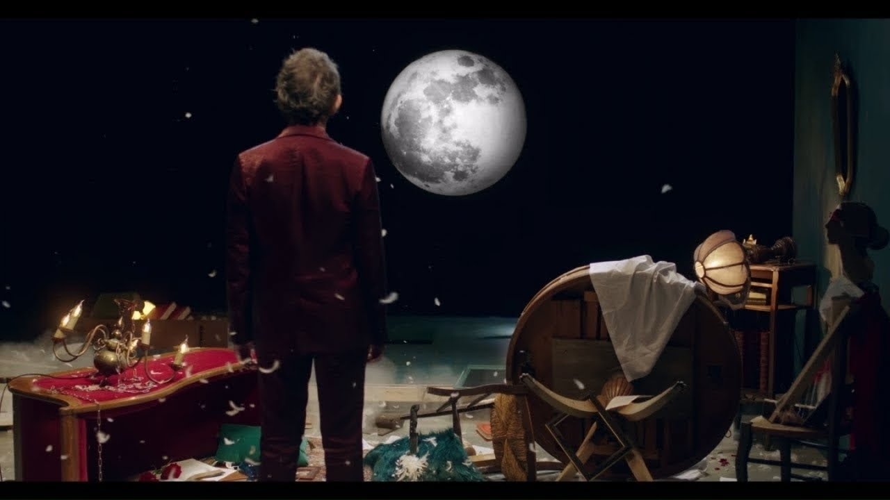 Arthur H - Assassine de la nuit (Clip Officiel)