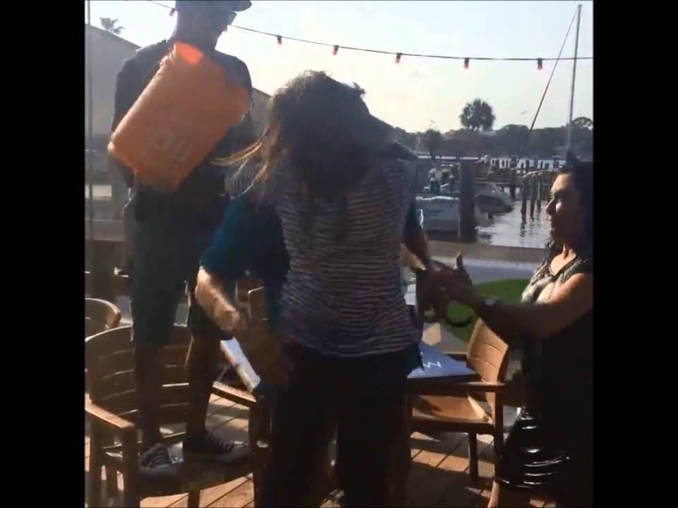 Shannen Doherty & Holly Marie Combs l ALS Ice Bucket Challenge