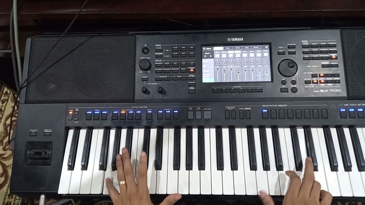 Aunque la tierra Tiemble/Norteño en Teclado