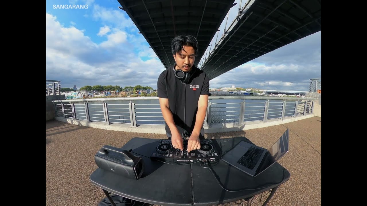 under the K bridge | uKg mix by Sangarang