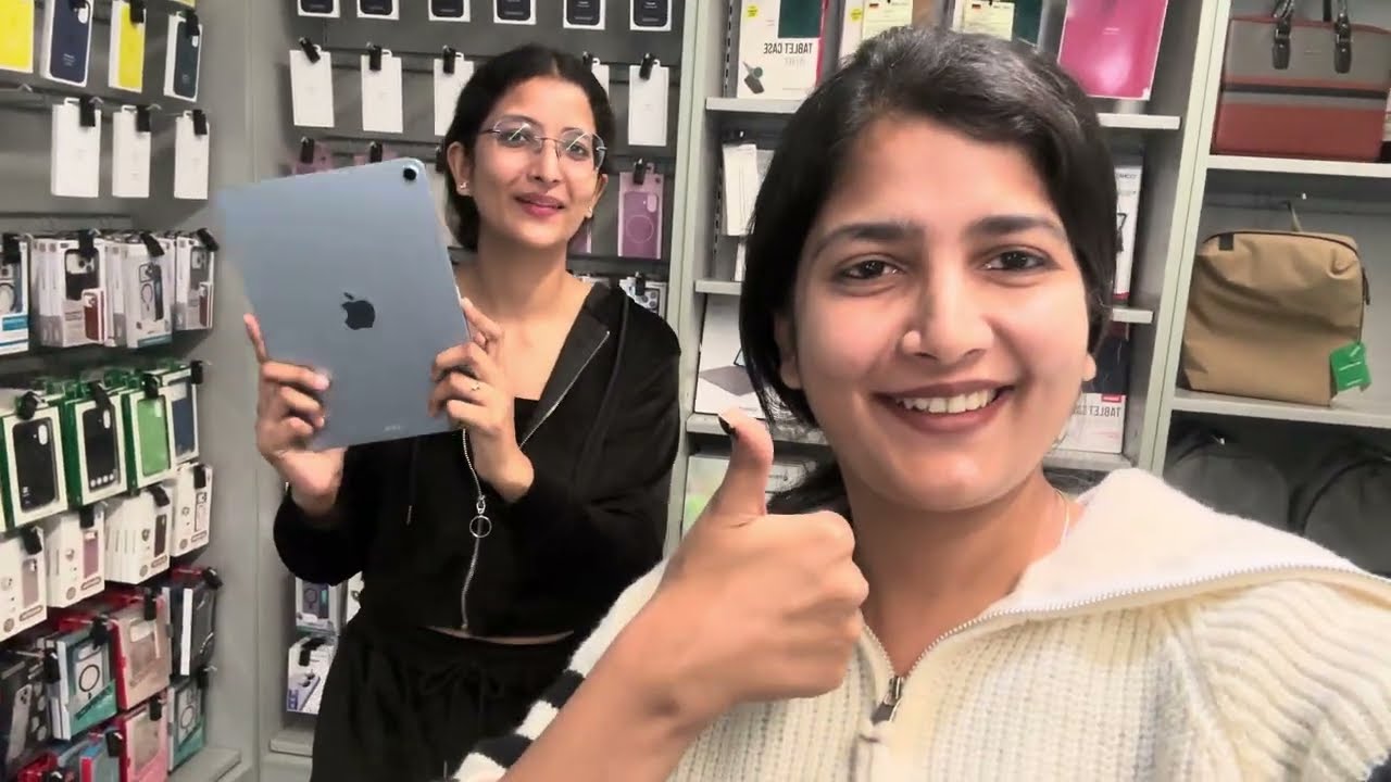 Gift your sister this on Christmas | Deepanshee Shrivastava Vlogs