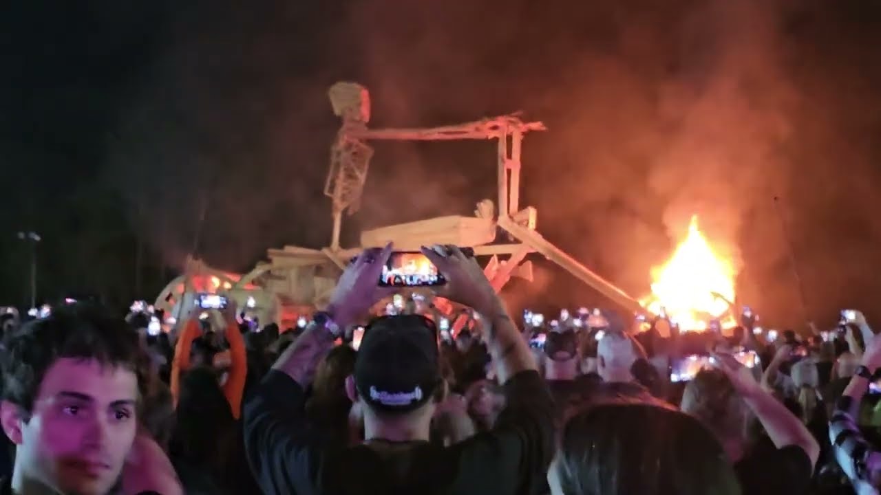 Blaze Away - Full Flames - Burn Baby Burn - Burning Bike Event #daytonabikeweek