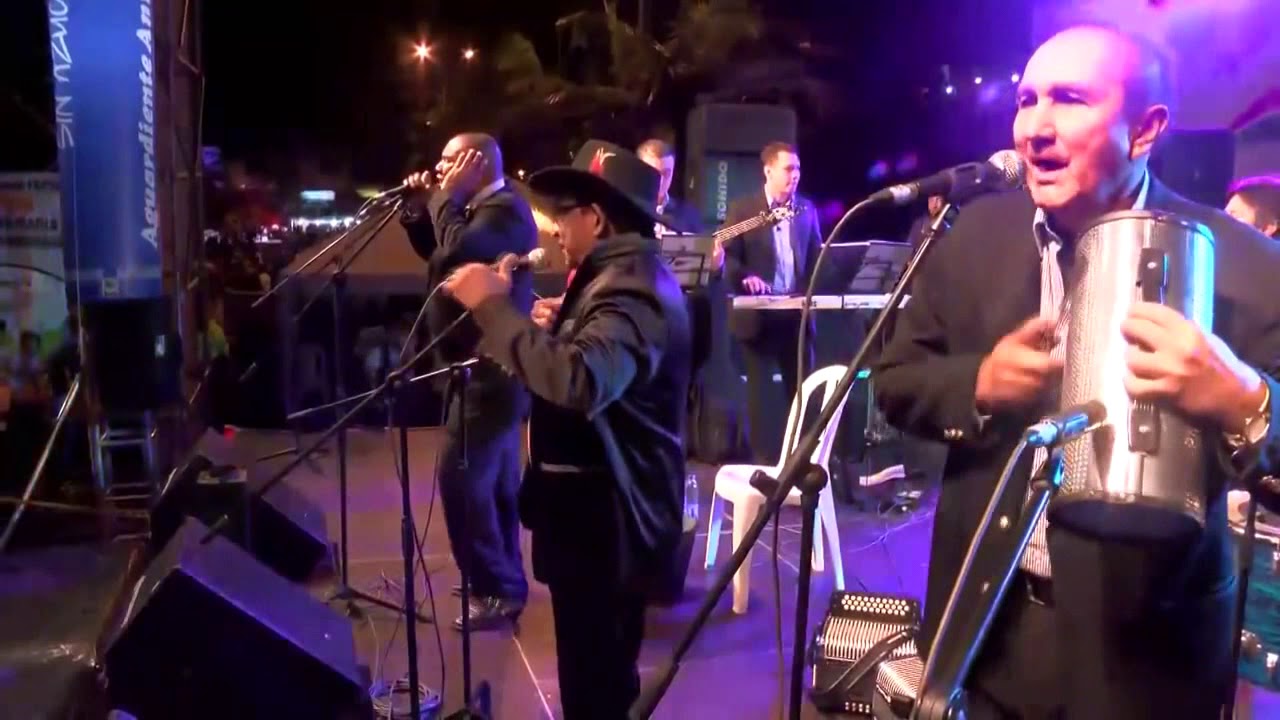 QUE DIFICIL FUE OLVIDARTE live   ARMANDO HERNÁNDEZ