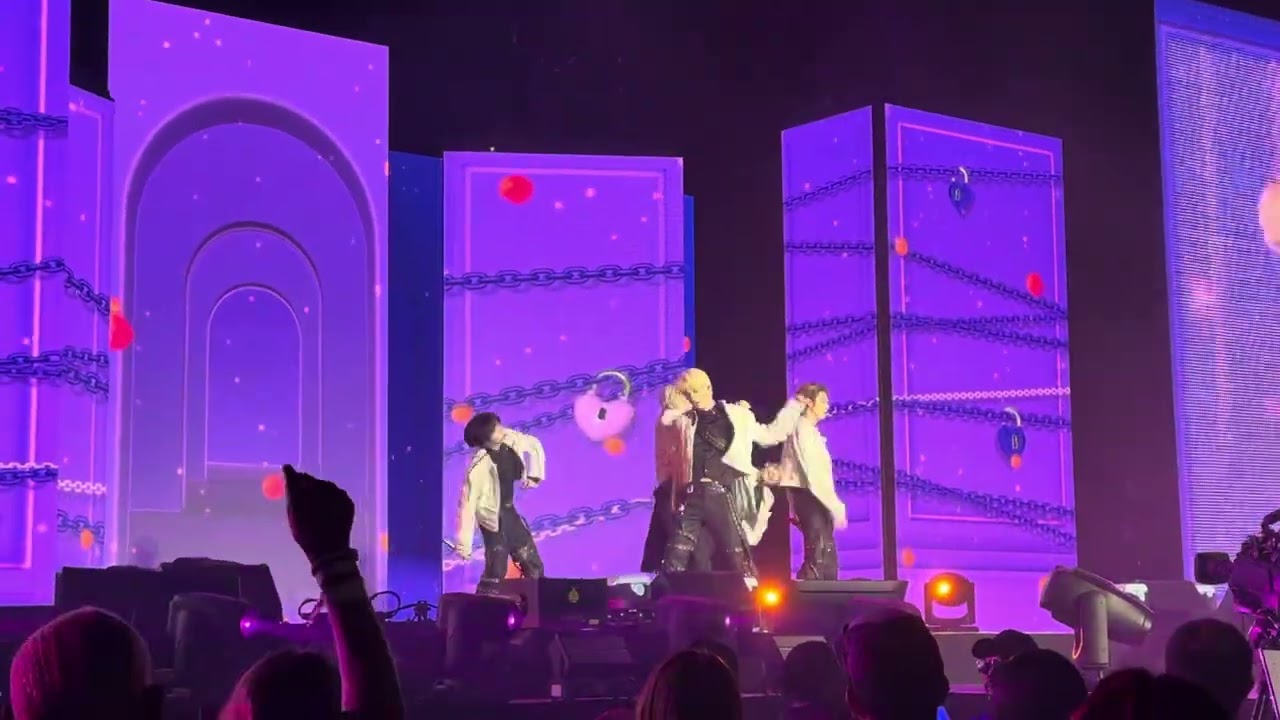 LOVE LANGUAGE- TXT Concert 2025 ACT TOMORROW- LA #txt #yeonjun #tomorrow_x_together 