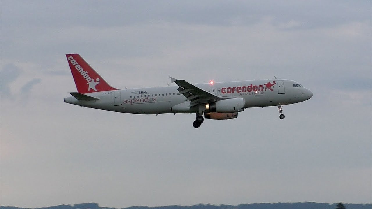 ‼️ BIRD STRIKE ‼️ Corendon Airlines Airbus A320 returning to Graz Airport after takeoff
