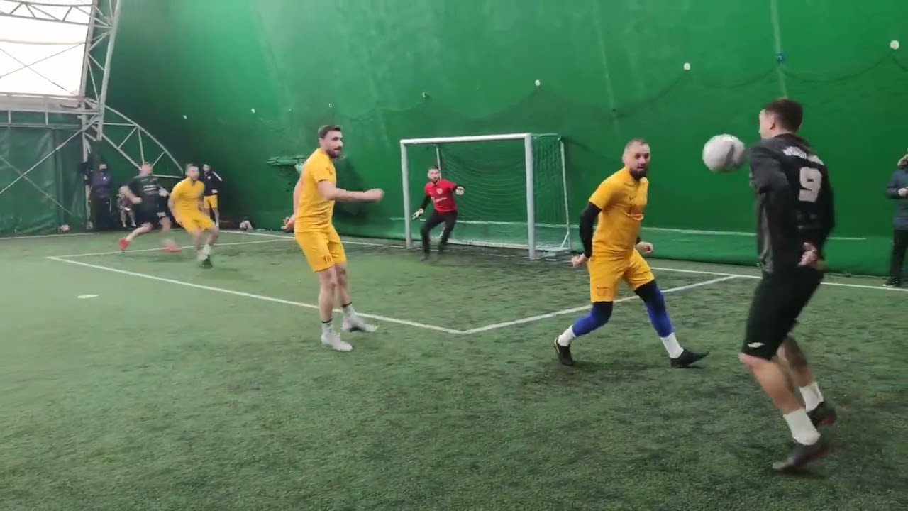 #385 #Minifotbal - Cupa Unirii: Premier Iasi - Liberto Iasi 5-1! Baietii lui Magureanu au intors