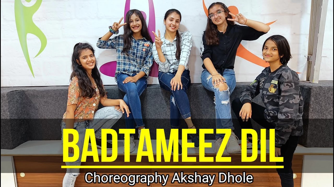 Badtameez Dil | Ranbir Kapoor, Deepika Padukon | Pritam | Choreography Akshay Dhole