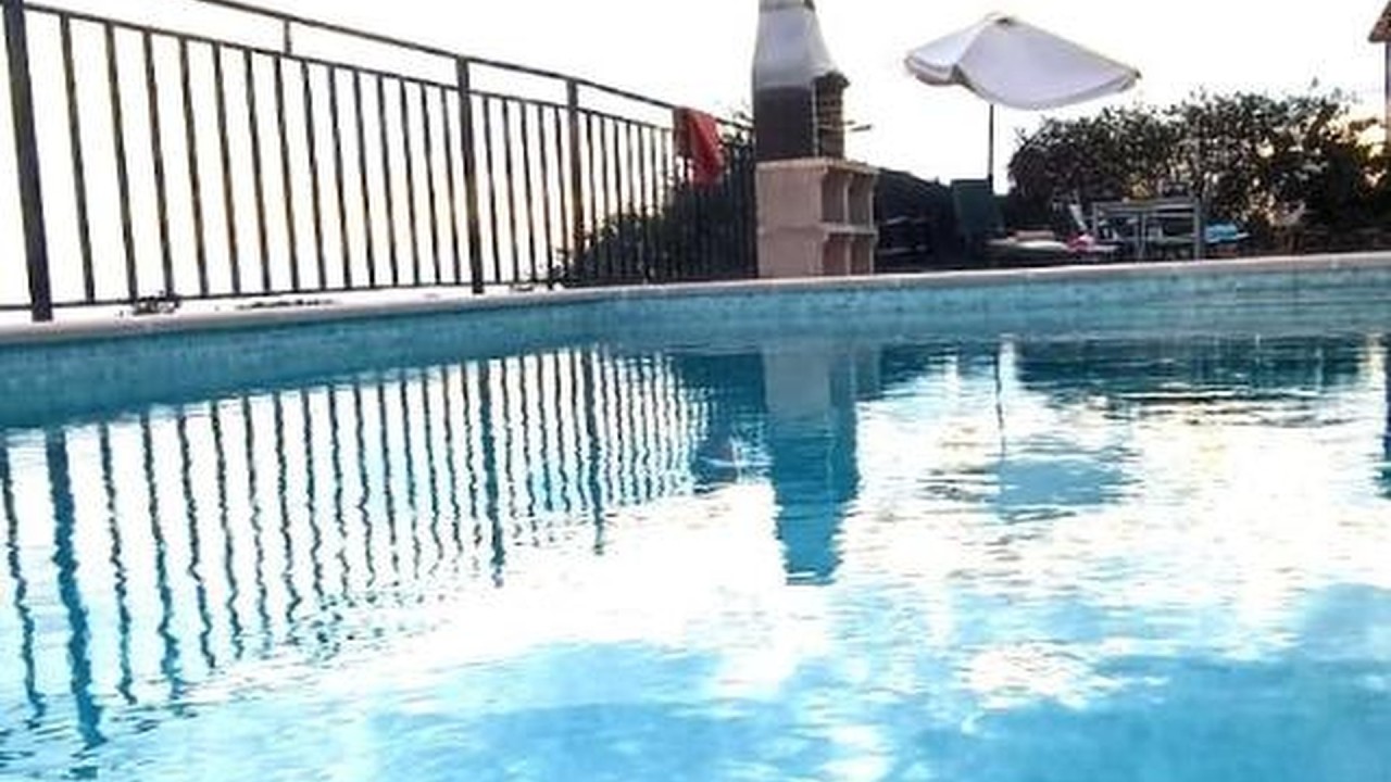 La Torrecica, con caracter andaluz y magnificas vistas al mar y Sierra Nevada | Spain 🏨