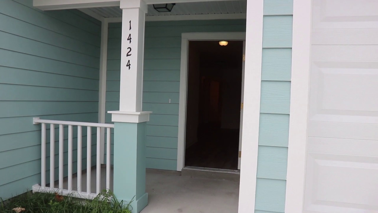 Take a virtual tour of our Maple floorplan, a new construction home in Orlando