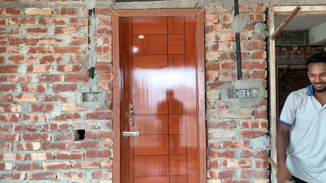 ম্যাটাডোর প্লাস্টিক দরজার ফিটিং এর কাজ চলমান