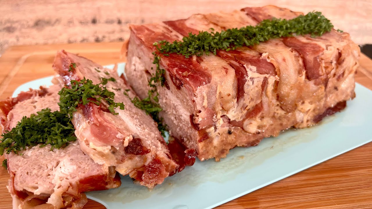 Terrina Navideña de Pollo, Cerdo y Tocineta - Clau y Canela