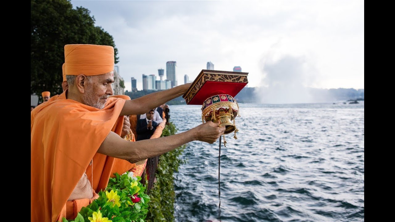 HH Pramukh Swami Maharaj's Asthipushpa Visarjan at Niagara Falls, Toronto, ON, Canada