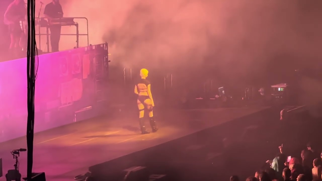Halsey - Without me live in Berlin 23.01.2026