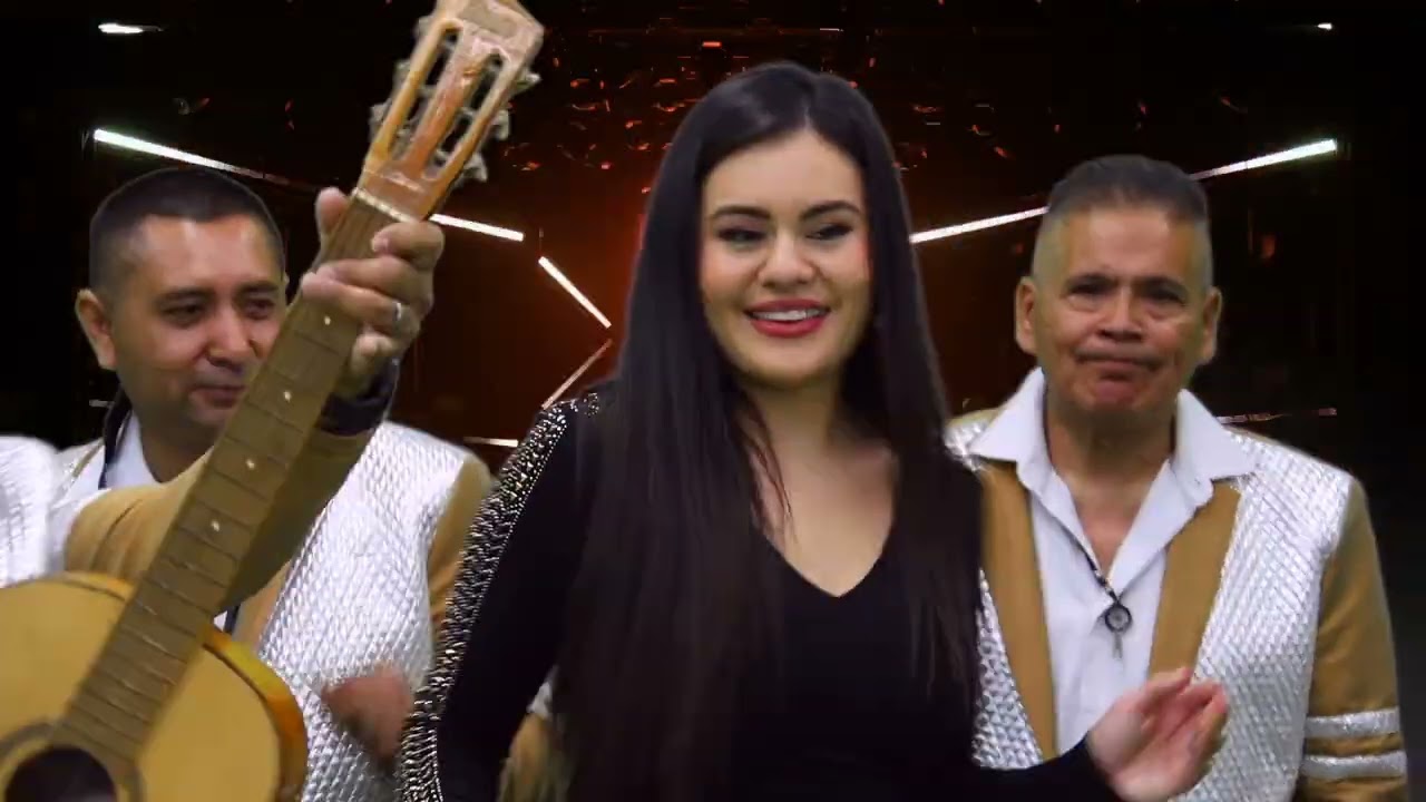 Banda Arkangel R-15 - La Guitarra y la Mujer