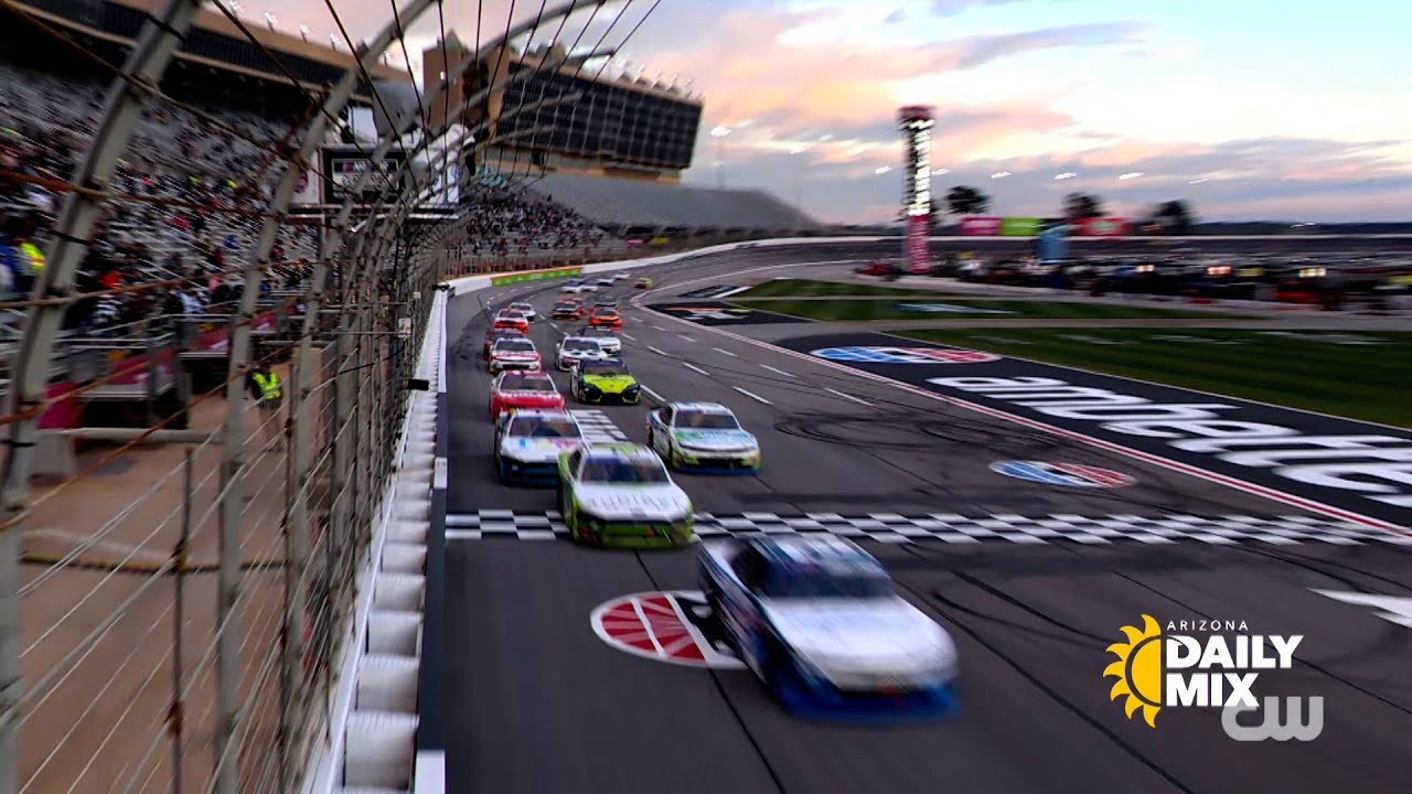 Indy Cars return to Phoenix Raceway