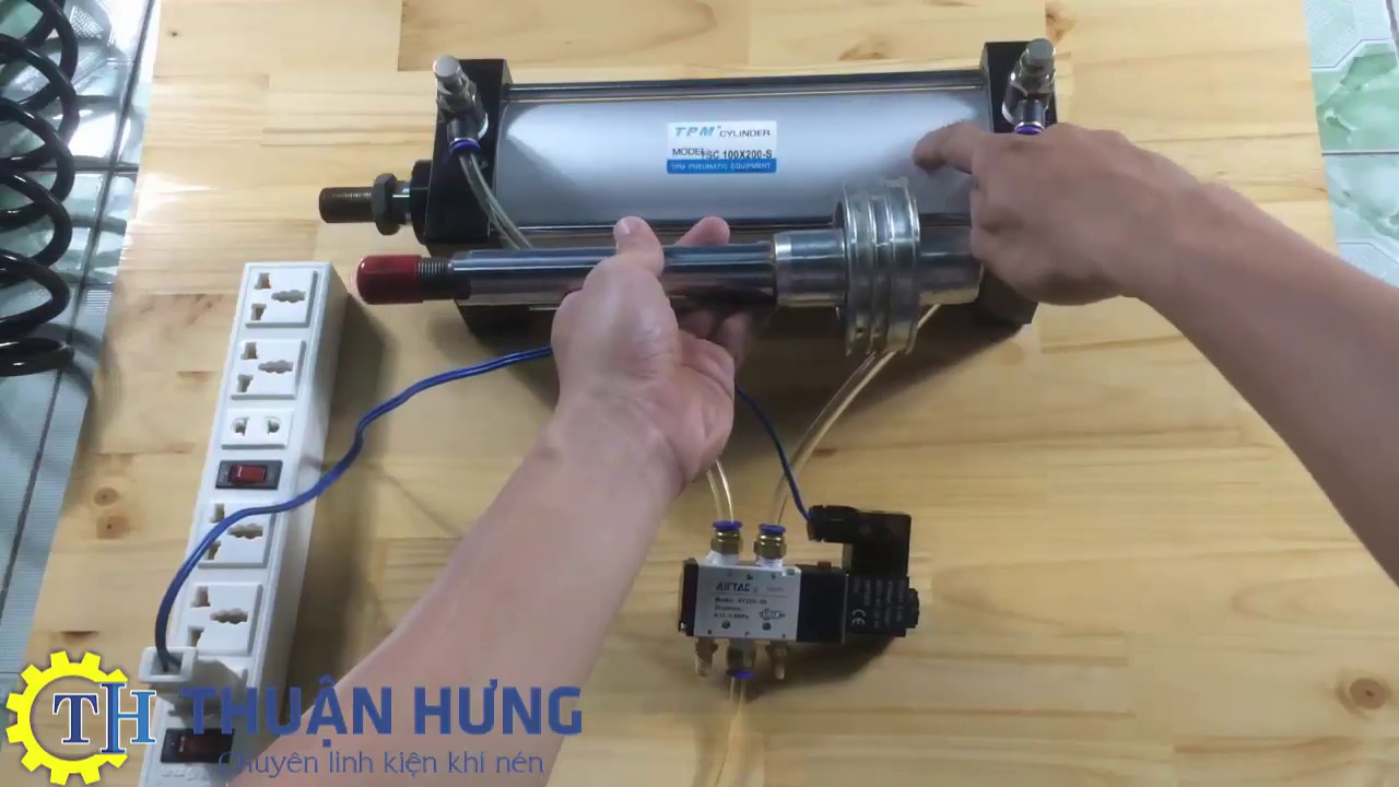 Điều Khiển Xi Lanh Khí Nén Dễ Dàng Bằng Các Loại Van Khí Nén 5/2 5/3