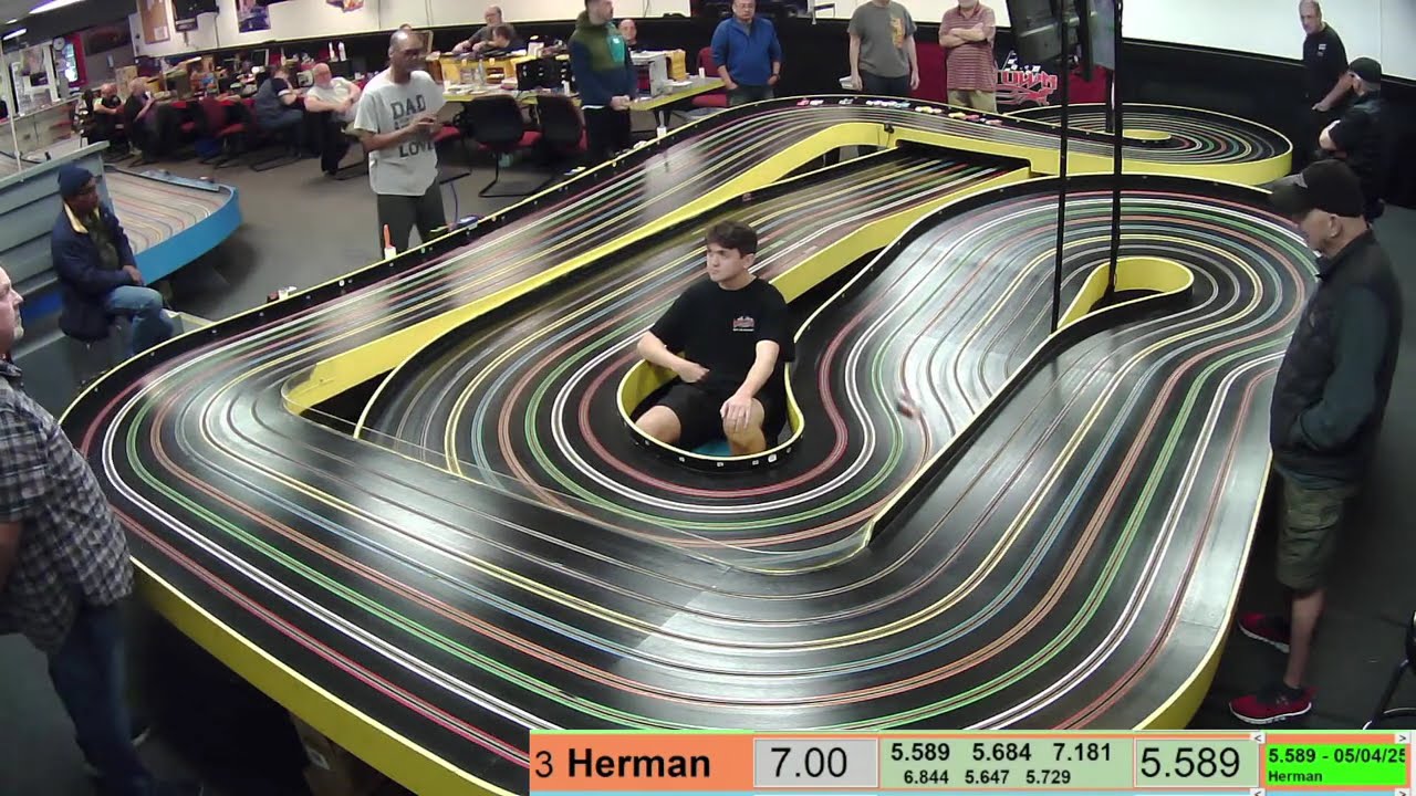 Live 1/32 Slot Car Racing at Motown Raceway in Modesto, California
