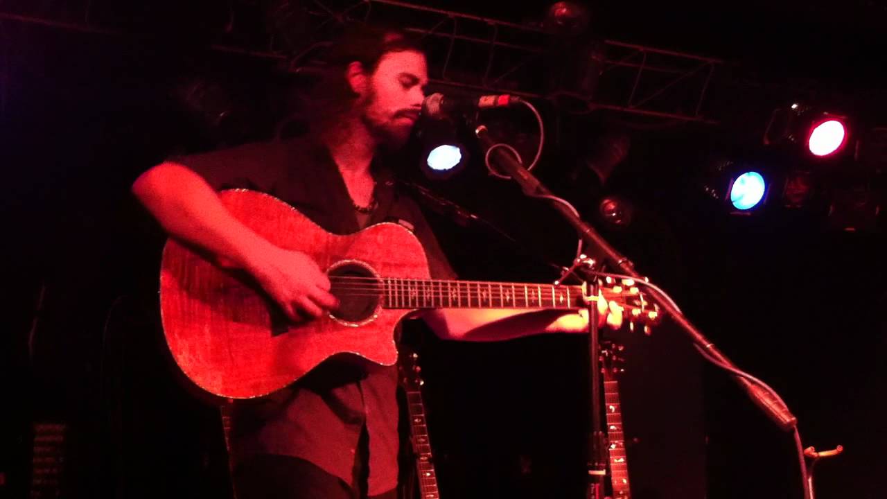 Travis Meeks Dancing With The Wind Live (06/02/12)