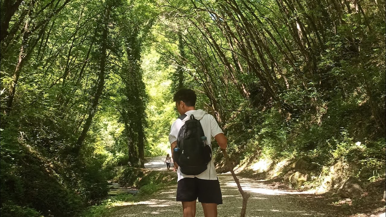 Sarnano Trekking Vlog (Vertical)
