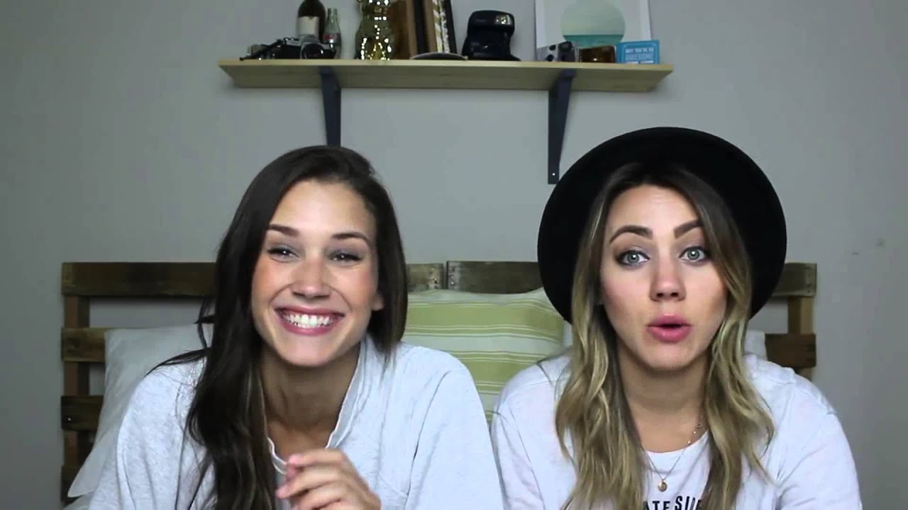 REACTING TO OLD PICTURES (Subtitulado) Shannon & Cammie
