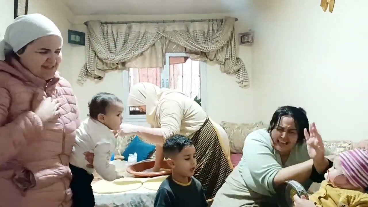 ناري نايضة حميضة 😡فاتي شدوها جنون 👿 سامية ناضت حتى هي شدوها جنون👻 نشاط وضحك هستيرية😂