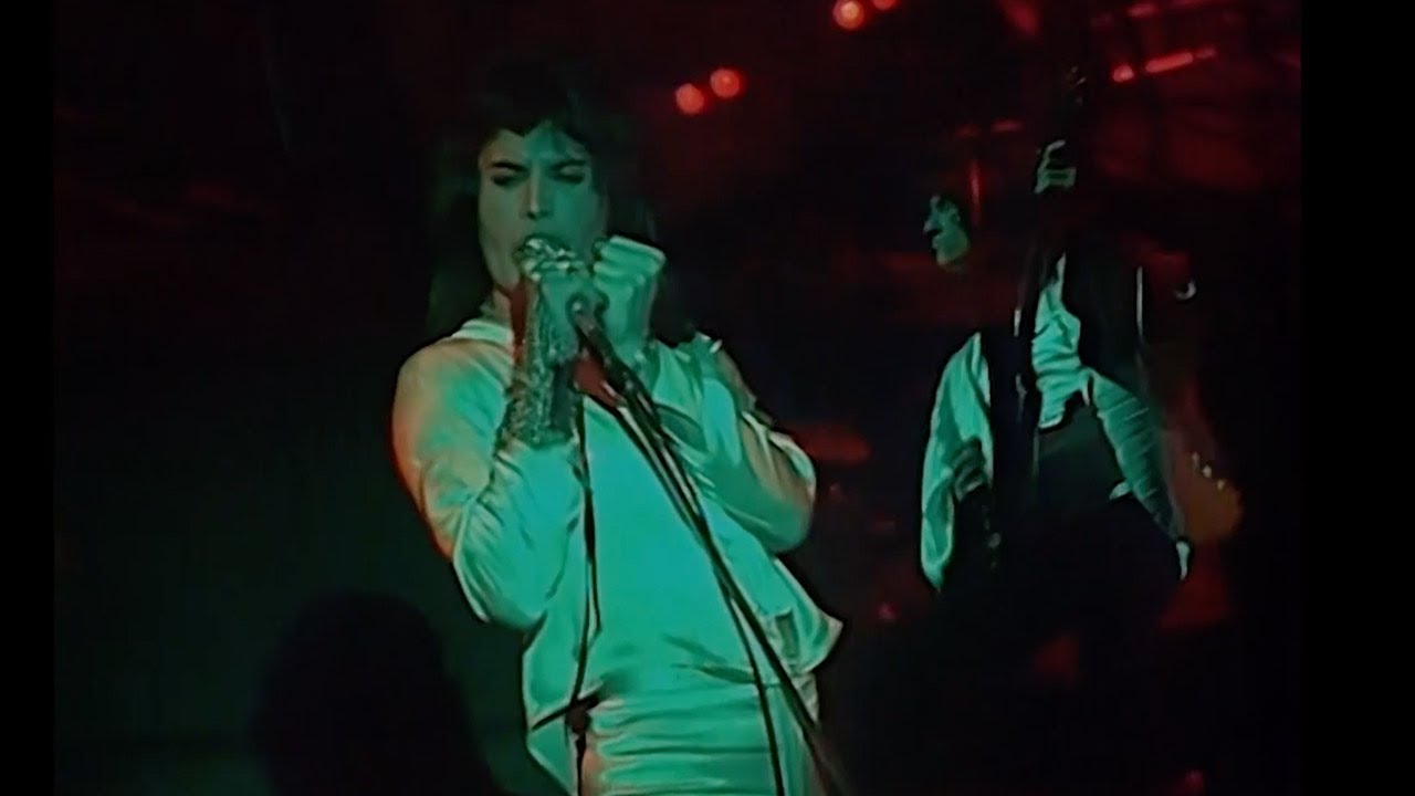 Queen - Flick Of The Wrist (Live at the Rainbow 1974)