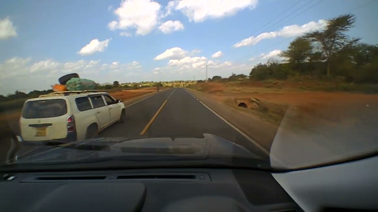 EXPLORING KENYA ROAD THAT CONNECT NAIROBI -NORTHEASTERN GARISSA ROAD.#kenya#somali #