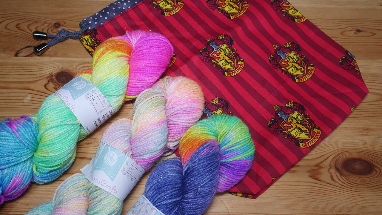 More AMAZING yarn! Do I spy Harry Potter?!