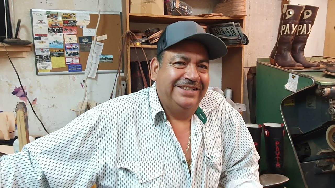 Haciendo Botas en busca del sueño Americano, con el amigo Paita, del Paso Real, Rioverde S.L.P