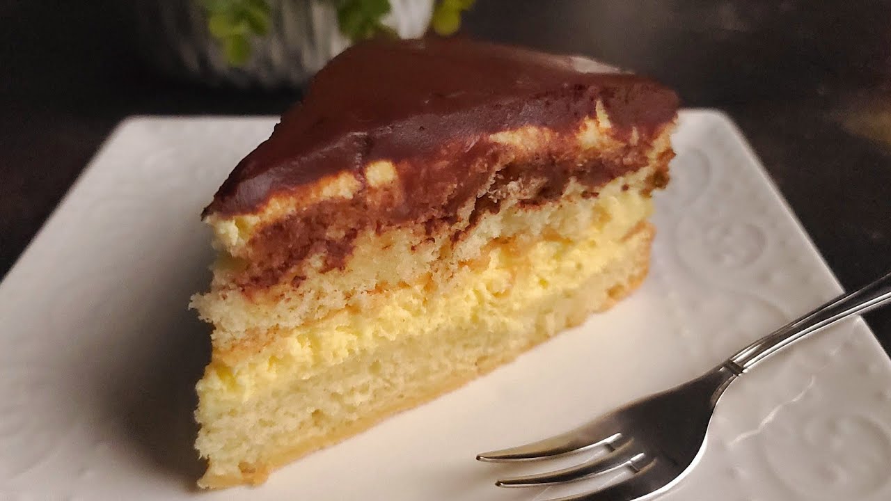 Tender easy melts in your mouth sponge cake with custard cream