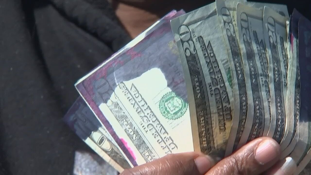 Money covered in blue dye given to customers at PNC Bank ATM